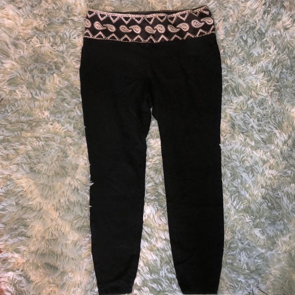 High-waisted black leggings- size M
